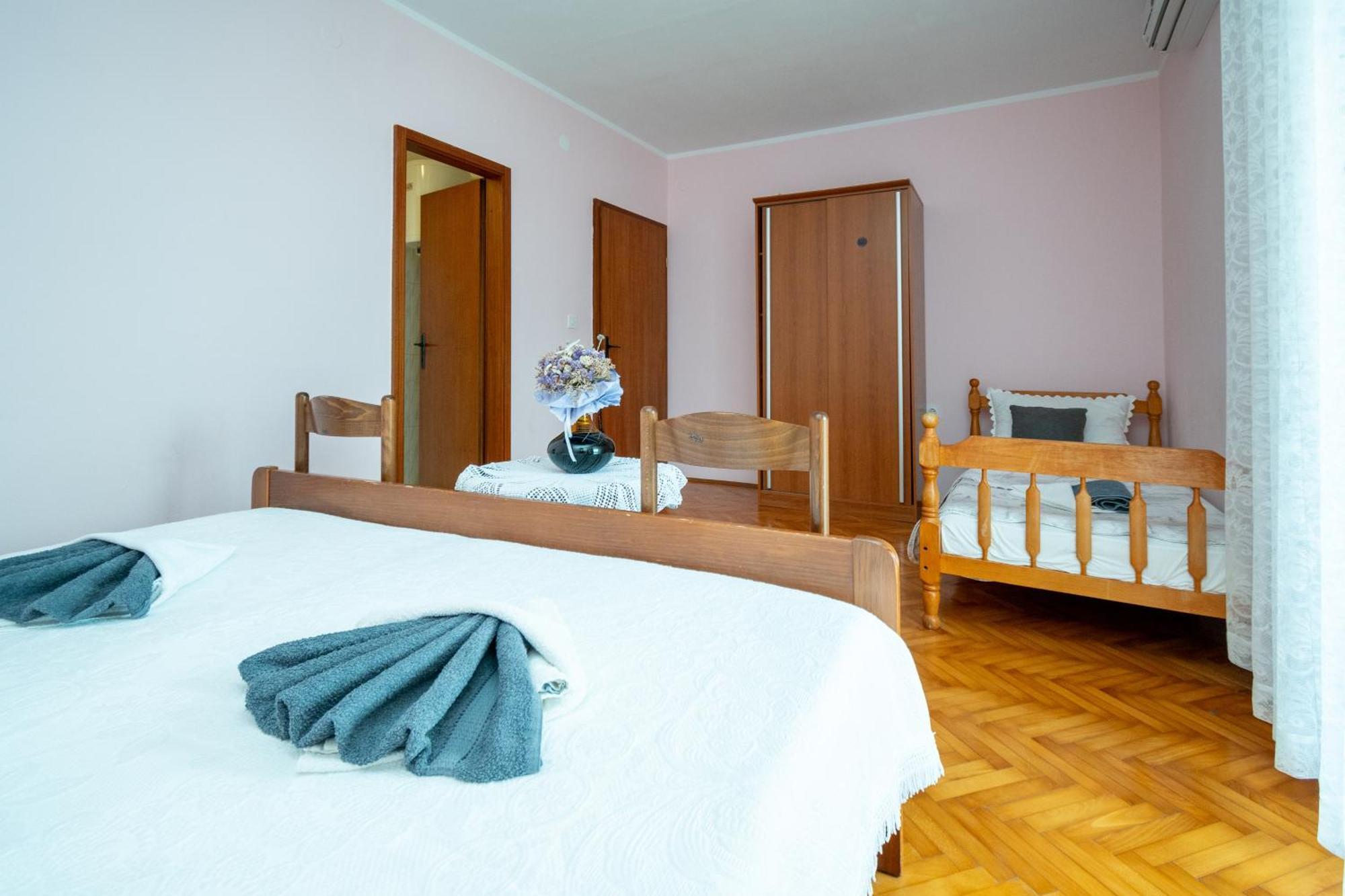 Double Room Zubovici 16063A Extérieur photo